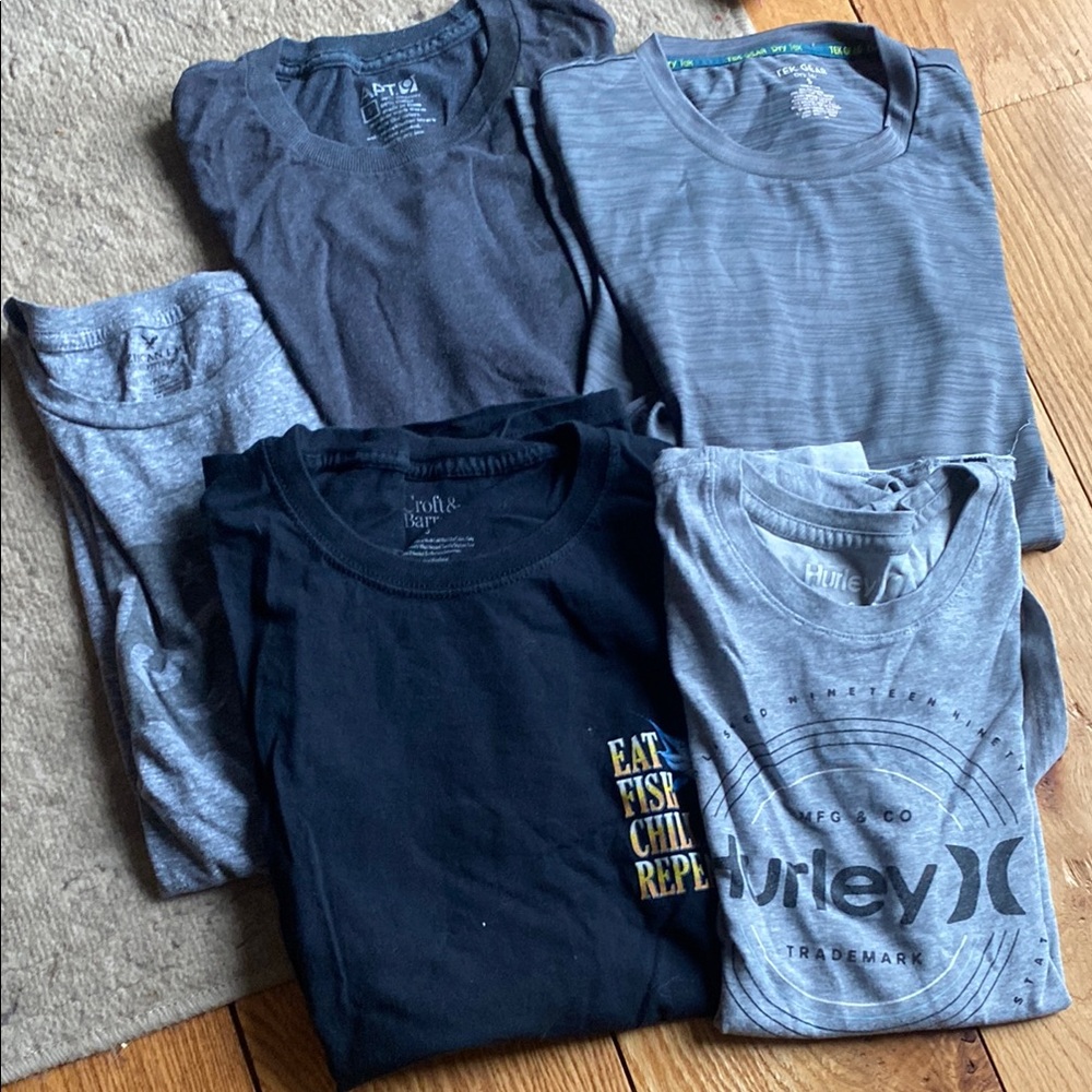 Men’s small t shirts hurly American eagle apt 9 Croft barrel